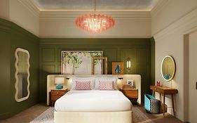 Corus Hyde Park Hotel